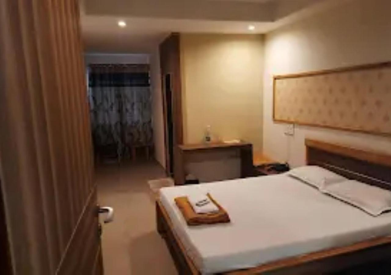 Hotel Jaltarang Kalmath Kankavali Eksteriør billede